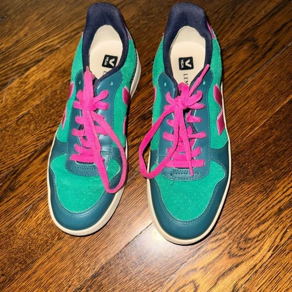 Veja Women's Green and Pink Sneakers - Picture 4 of 13